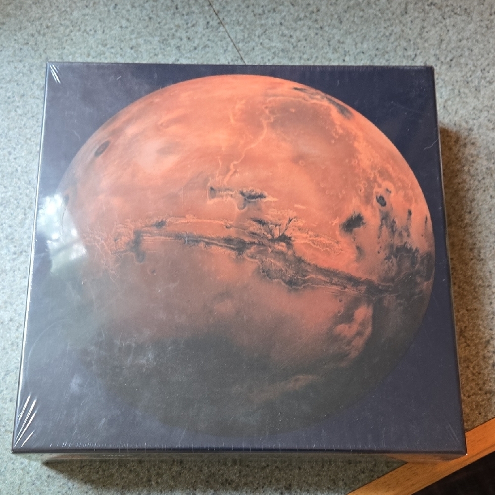 Round 1000pc Puzzle - Photograph Of Mars
